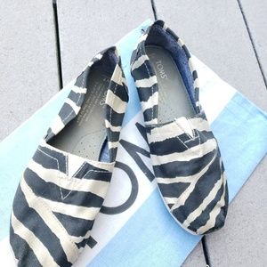 Toms Zebra Flats